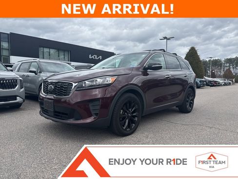 Used 2020 Kia Sorento S image 1
