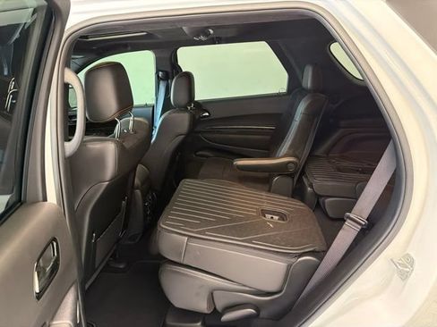 Used 2023 Dodge Durango R/T w/ Hemi Orange Plus Package RWD image 4