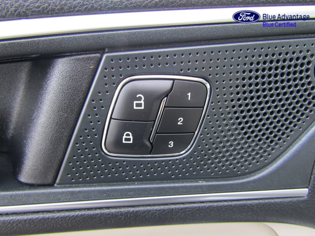 Used 2024 Ford Edge Titanium w/ Equipment Group 301A AWD/4WD image 30
