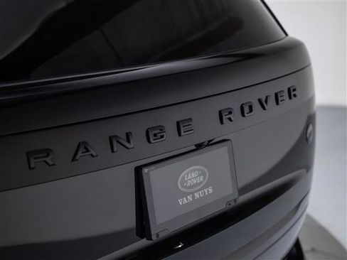 New 2026 Land Rover Range Rover SV AWD/4WD image 33