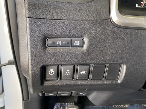 Used 2017 Nissan Murano Platinum w/ Platinum Technology Package AWD/4WD image 33