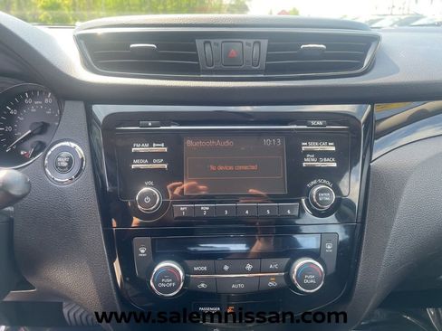 Used 2018 Nissan Rogue Sport SV AWD/4WD image 11
