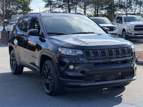 New 2026 Jeep Compass Latitude image 14