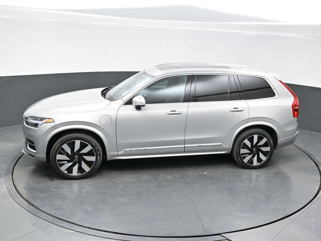 Used 2023 Volvo XC90 T8 Ultimate AWD/4WD image 38