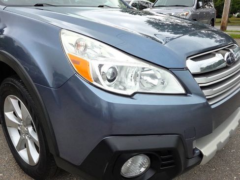 Used 2013 Subaru Outback 2.5i Limited w/ Moonroof Pkg AWD/4WD image 20