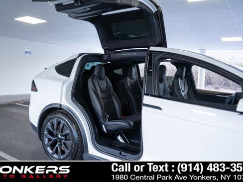 Used 2023 Tesla Model X Plaid image 91