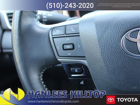 Used 2025 Toyota Camry SE FWD image 26
