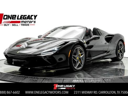 Used 2023 Ferrari F8 Tributo RWD image 1