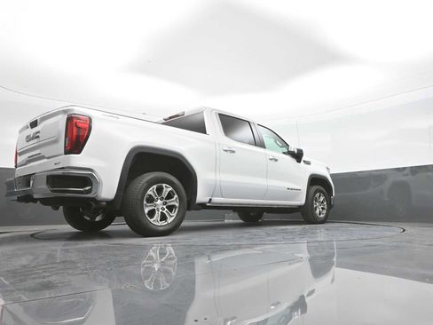 Used 2024 GMC Sierra 1500 SLT AWD/4WD image 42