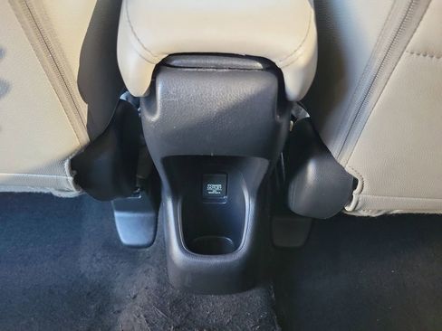 Used 2019 Honda HR-V EX-L image 11