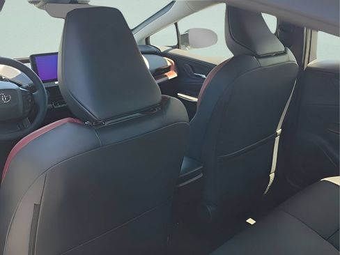 New 2026 Toyota Prius Plug-In Hybrid FWD image 20