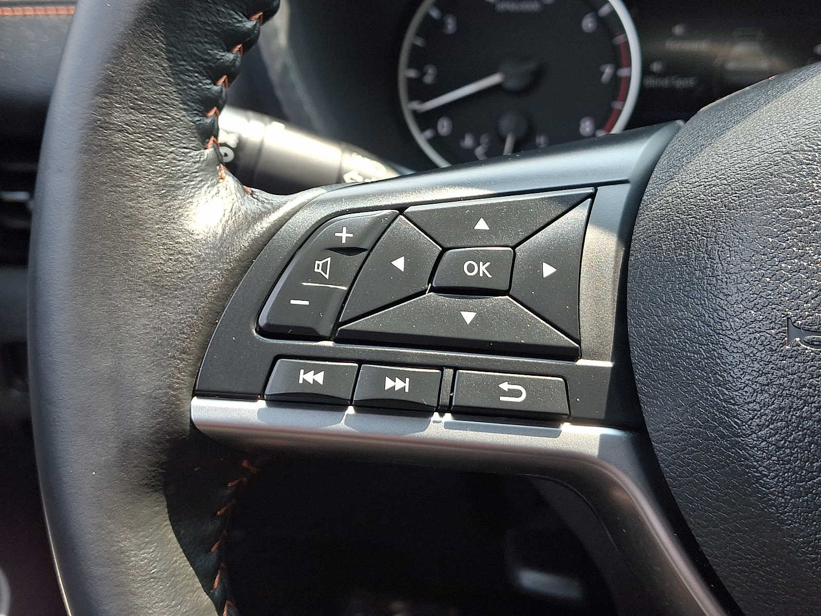 Used 2022 Nissan Sentra SR w/ Trunk Package FWD image 20