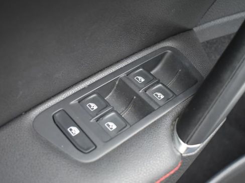 Used 2018 Volkswagen GTI SE w/ SE Leather Package FWD image 18
