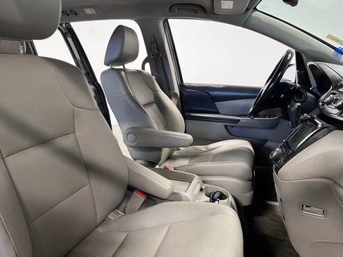 Used 2015 Honda Odyssey Touring image 10