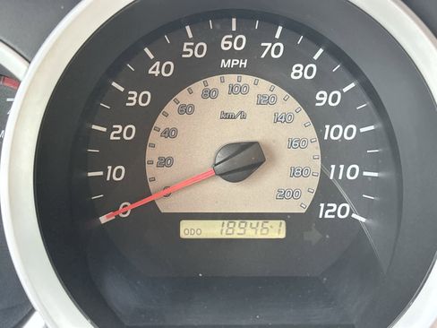 Used 2005 Toyota Tacoma PreRunner RWD image 18