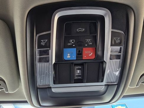 Used 2024 RAM 2500 Laramie image 20