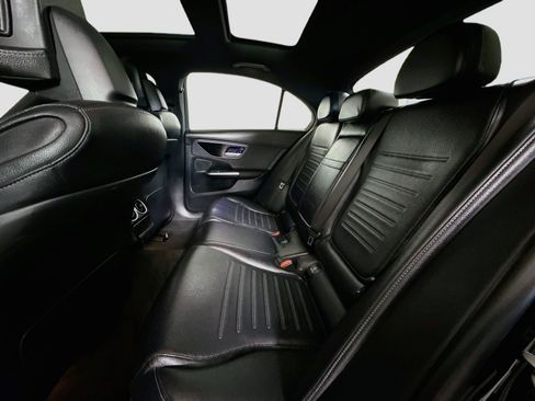 Used 2023 Mercedes-Benz C 300 4MATIC Sedan image 25