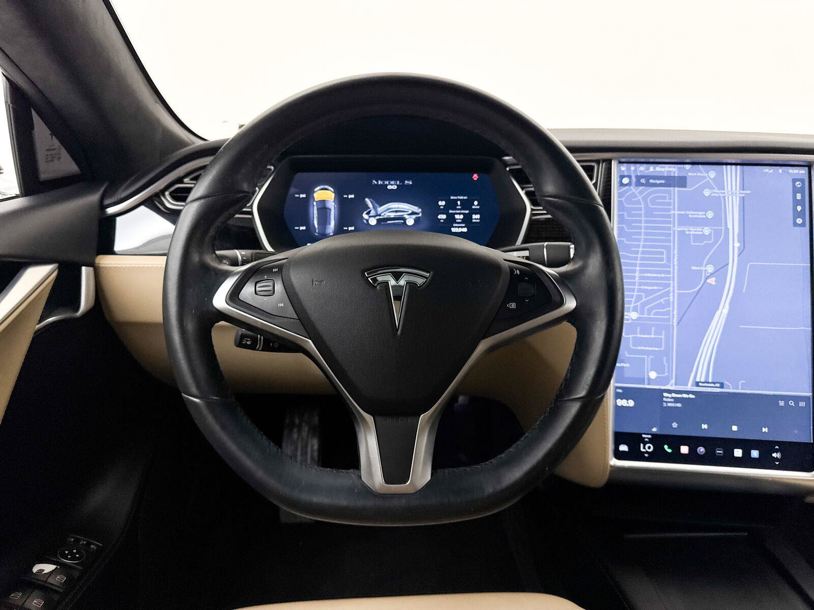 Used 2016 Tesla Model S 70 RWD image 31
