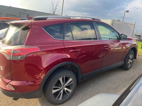Used 2018 Toyota RAV4 XLE w/ Plus Extra Value Package image 2