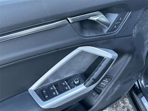 Certified 2025 Audi Q3 2.0T Premium w/ Convenience Package image 20