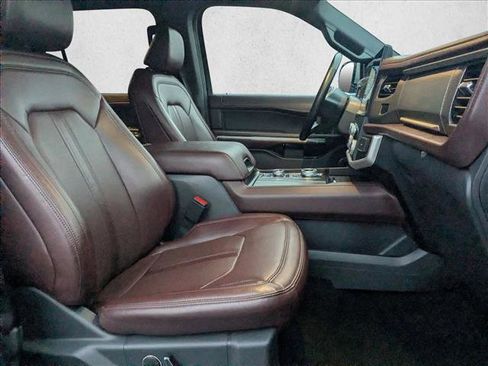 Used 2023 Ford Expedition Limited image 26