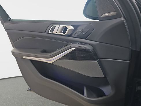 Used 2024 BMW X5 M60i image 27