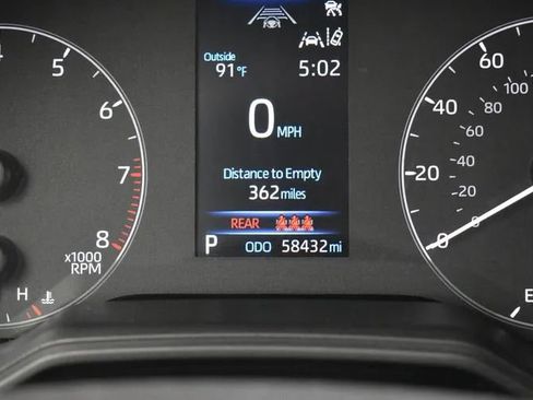 Used 2024 Toyota Corolla LE FWD image 27