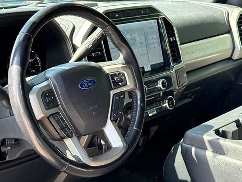 Used 2022 Ford F350 Lariat w/ Lariat Value Package AWD/4WD image 17