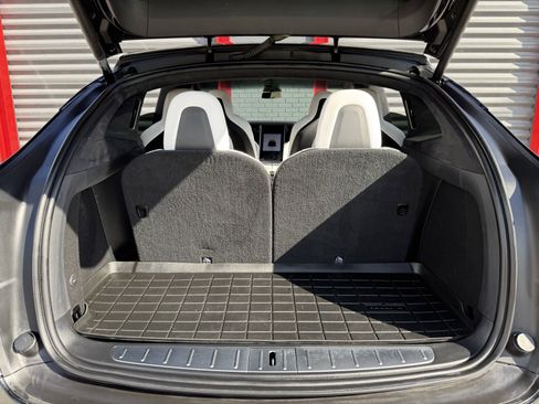 Used 2019 Tesla Model X 100D image 16