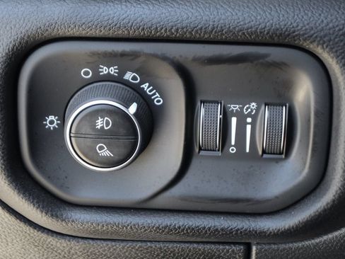 Used 2025 RAM 1500 Rebel w/ Rebel Level 1 Equipment Group AWD/4WD image 19