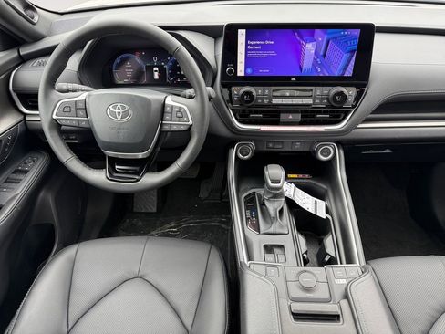 New 2026 Toyota Grand Highlander AWD Hybrid image 10