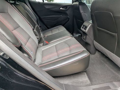 Used 2023 Chevrolet Equinox RS AWD/4WD image 18