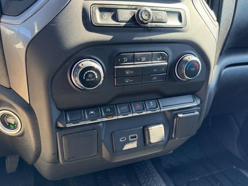 Used 2023 Chevrolet Silverado 1500 Custom AWD/4WD image 18