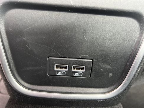 Used 2023 Dodge Charger SXT image 17