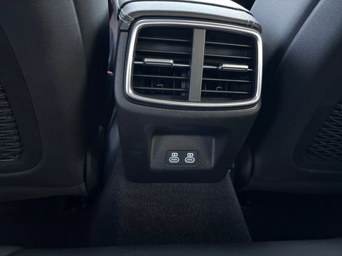 Used 2026 Genesis G70 2.5T Prestige image 32