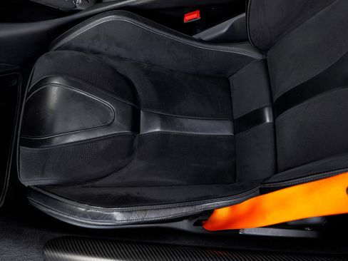 Used 2019 McLaren 720S Performance image 28