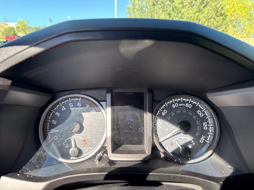 Used 2019 Toyota Tacoma TRD Off-Road AWD/4WD image 14