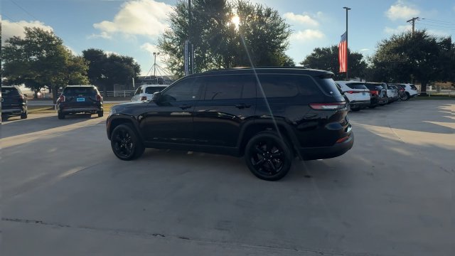 Used 2026 Jeep Grand Cherokee L Limited w/ Limited Altitude Package RWD image 6