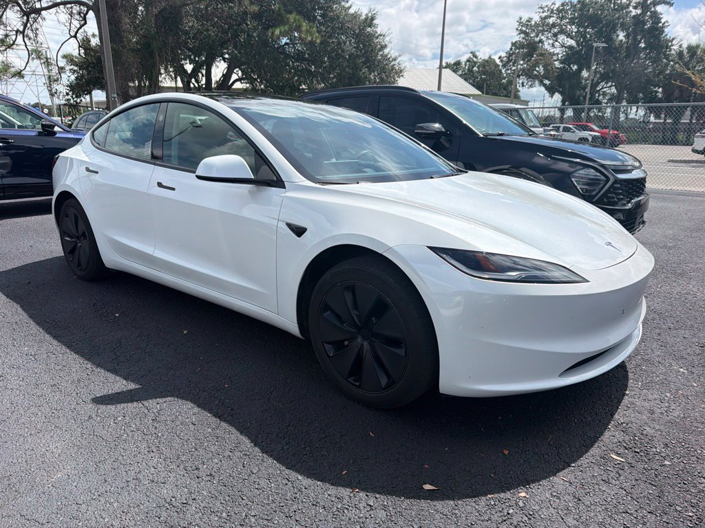 Used 2024 Tesla Model 3 Standard Range RWD image 3