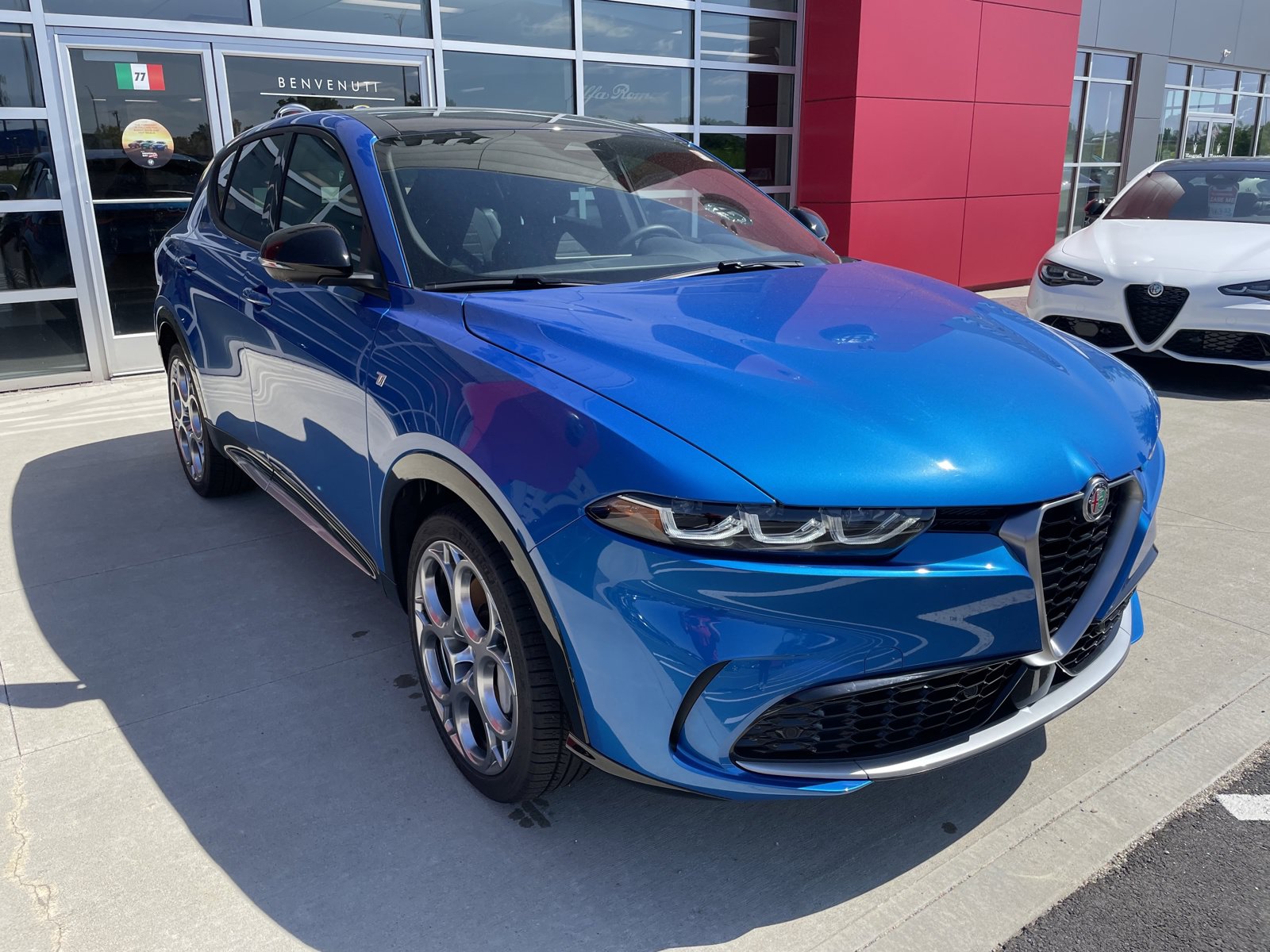 Used 2024 Alfa Romeo Tonale Ti AWD/4WD image 4