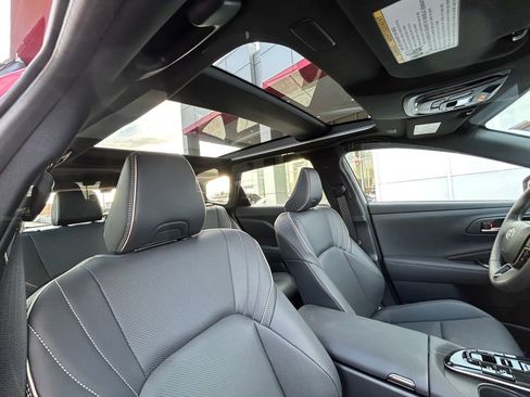 New 2025 Toyota Crown Signia Limited w/ Advanced Technology Package image 27