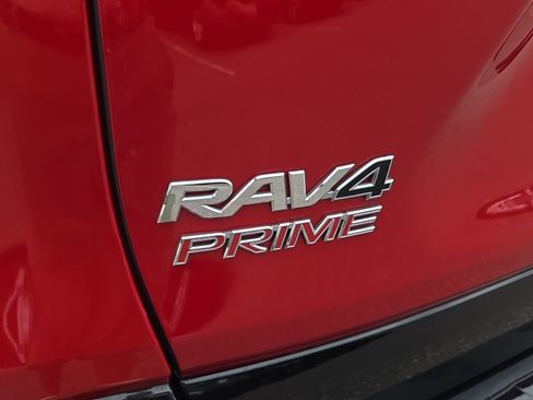 Certified 2022 Toyota RAV4 SE w/ Weather & Moonroof Package AWD/4WD image 32