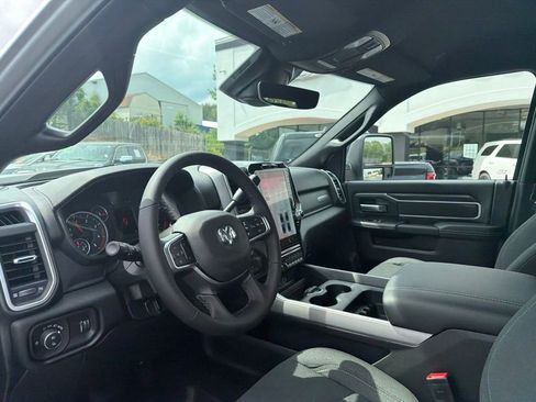 New 2026 RAM 2500 Big Horn AWD/4WD image 19