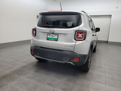 Used 2017 Jeep Renegade Limited image 7