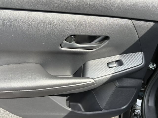 Used 2025 Nissan Sentra S FWD image 16