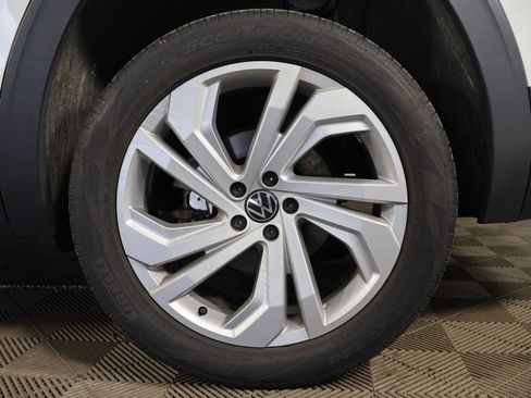 Used 2023 Volkswagen Atlas SE w/ Panoramic Sunroof Package AWD/4WD image 22