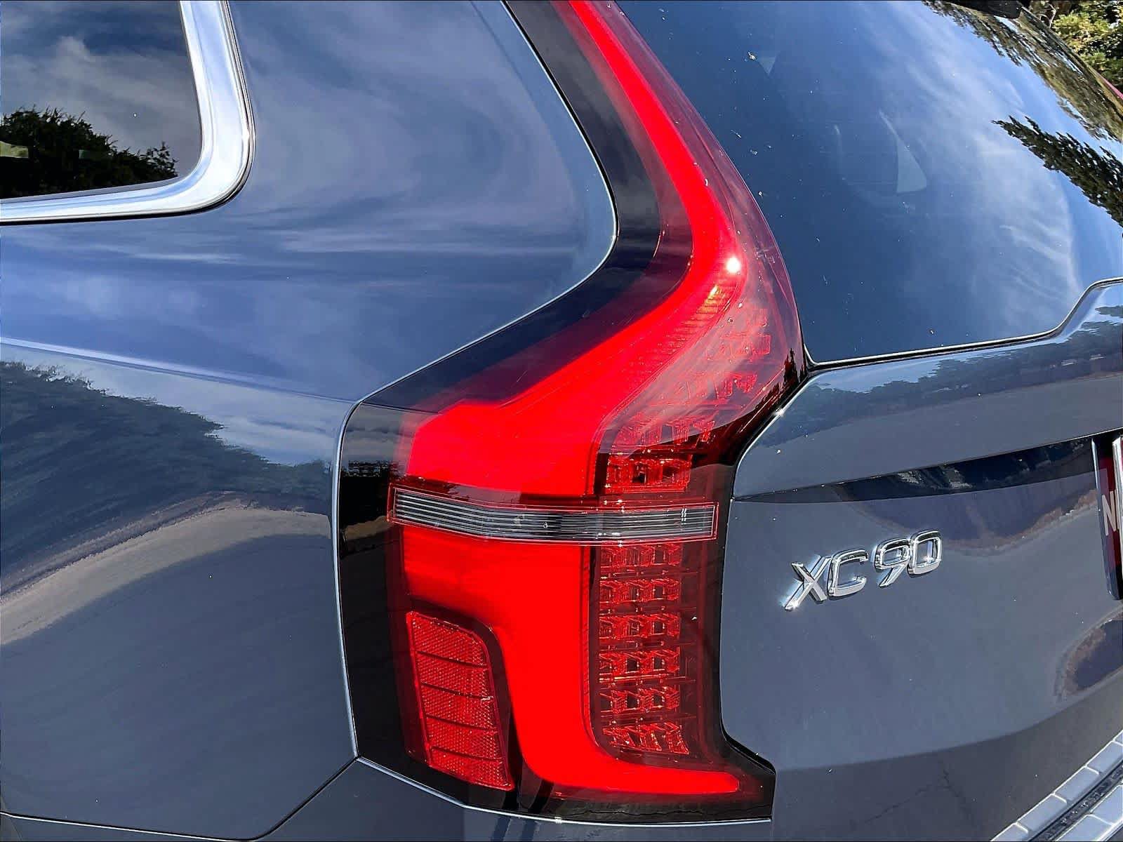 New 2027 Volvo XC90 B5 Plus AWD/4WD image 25