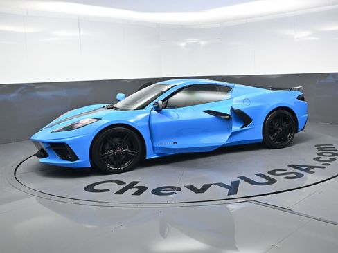 Certified 2025 Chevrolet Corvette Stingray Coupe w/ 1LT image 22