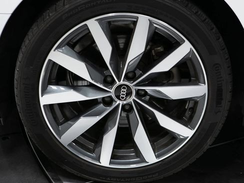 Used 2023 Audi A4 2.0T Premium w/ Convenience Package image 11