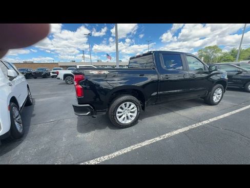 Used 2021 Chevrolet Silverado 1500 Custom w/ LPO, Dark Essentials Package AWD/4WD image 8